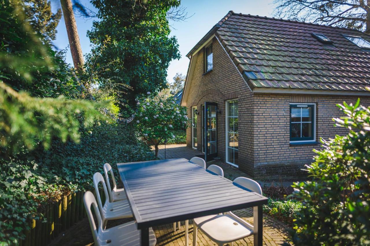 Luxe Vakantiehuis In Het Bos Met Jacuzzi En Sauna Lunteren Exteriör bild