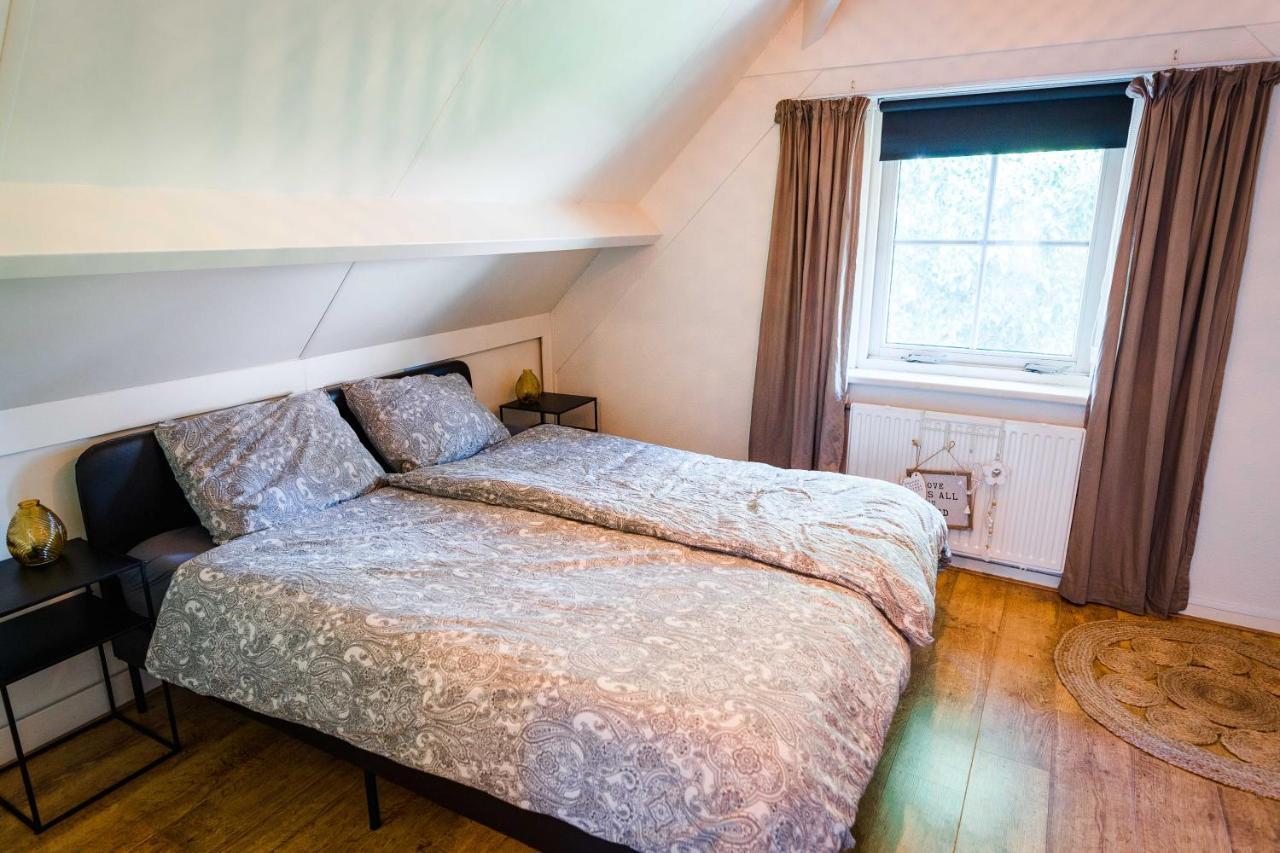 Luxe Vakantiehuis In Het Bos Met Jacuzzi En Sauna Lunteren Exteriör bild