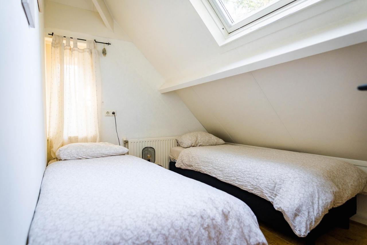 Luxe Vakantiehuis In Het Bos Met Jacuzzi En Sauna Lunteren Exteriör bild